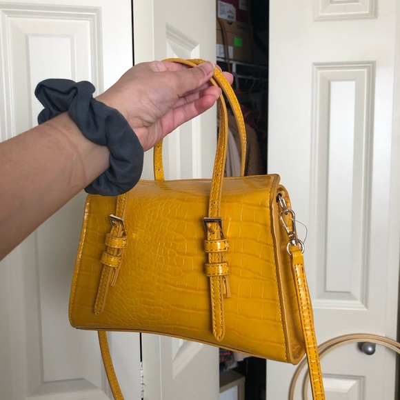 ZARA MINI CITY BAG - Picture 1 of 7
